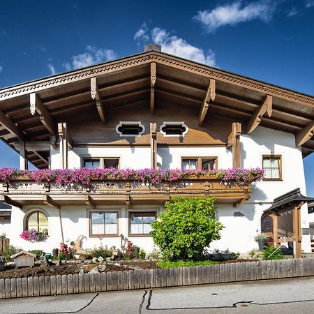 Gaestehaus Stotter Neukirchen am Großvenediger Eksteriør bilde